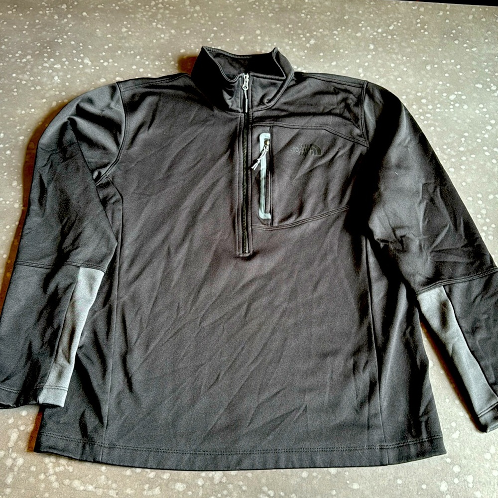 Men’s Northface Pullover